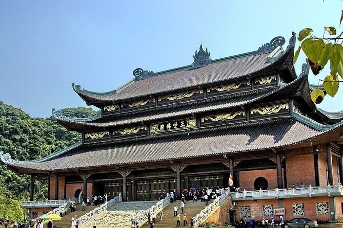 2-Day Hanoi - Ninh Binh - Ha Long Bay With Transfer - Trang An grotto boat ride and Mua Cave stairs