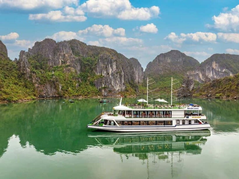 2-Day: Hanoi - Ninh Binh - Halong Bay Luxury Cruise - Titop Island: swim, then decide if you want the 400-step view