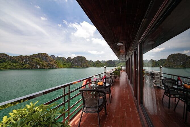 2 Days 1 Night Visit Lan Ha Bay - Classic 3 cabins cruise - Day 2 at 6:00: Sunrise Views and a Light Breakfast on Board