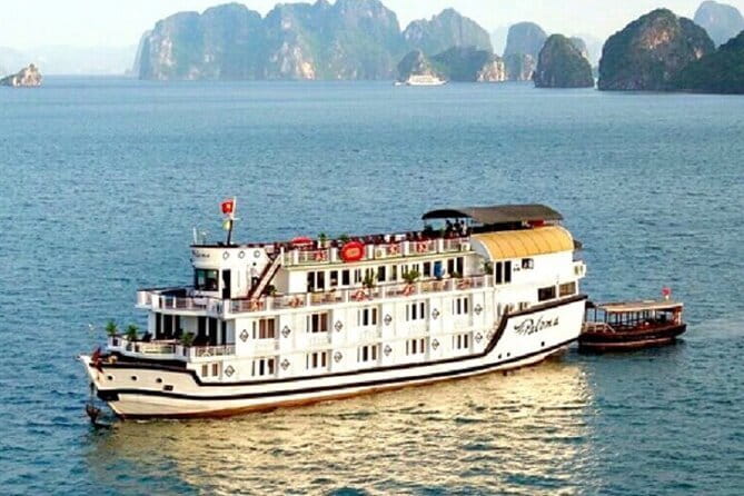 2D1N Bai Tu Long Bay cruises - Bai Tu Long Bay, Not Just Another Halong Cruise