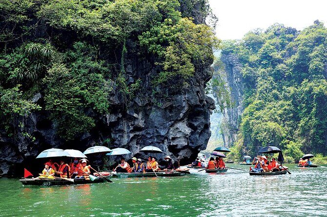 2Day-1Night: Hanoi-Ninh Binh-Ha Long Bay-Overnight in Tam Coc - Trang An boat trip (UNESCO): the karst scenery does the talking