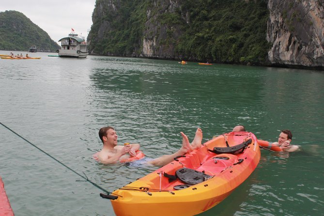 3-Day Cruise Relaxing and Kayaking on Oriental Sails - Day 3: Luon cave by sampan or kayak, plus one last sunrise