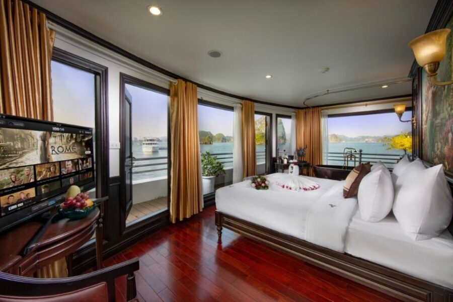 3 Day Hanoi - Ninh Binh - Halong Bay 5 Star Cruise & Balcony - Who this trip suits best (and who should think twice)