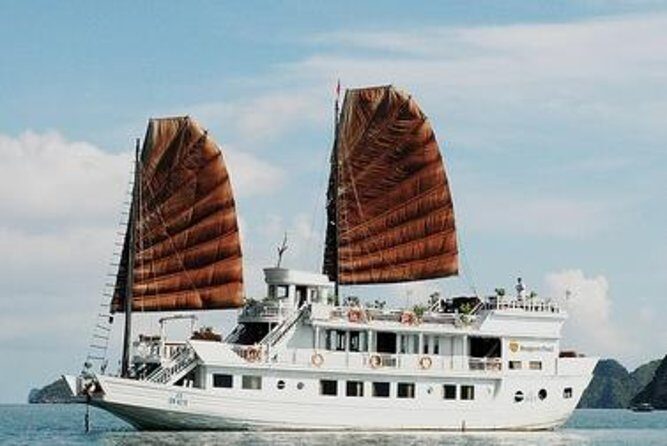3-Day Luxury Bai Tu Long Bay Cruise on the Dragon Pearl Junk Boat - Day 1 meals and onboard comfort: what’s included and what that means