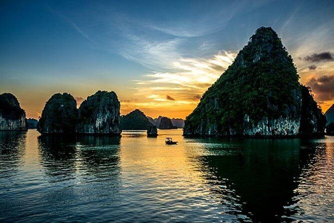 3-Day Luxury Bai Tu Long Bay Cruise on the Dragon Pearl Junk Boat - How the 3-day pace balances comfort and variety