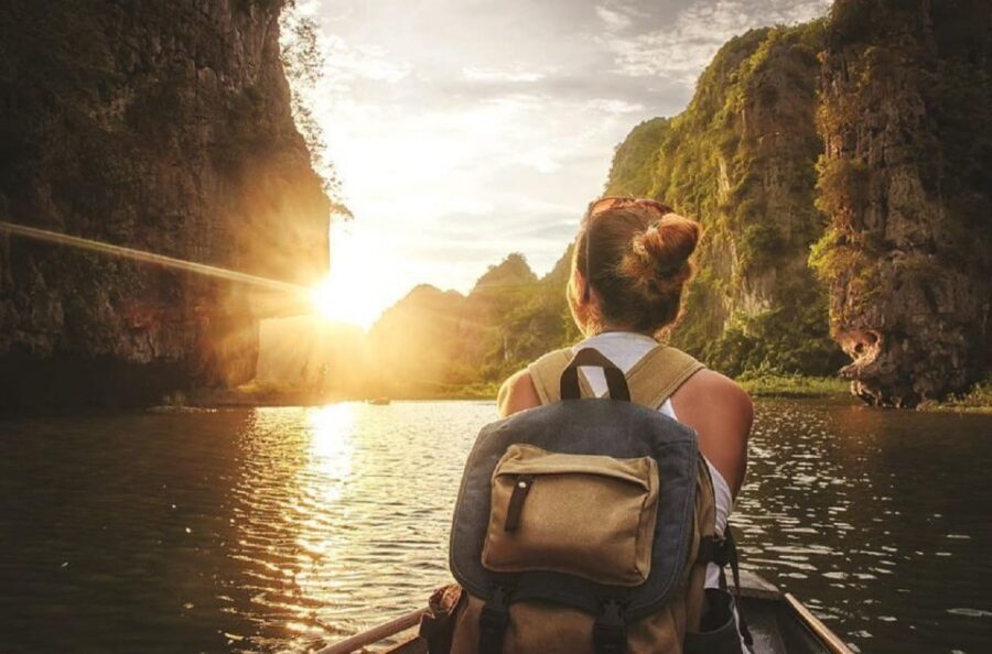 3-Day Ninh Binh Bungalow & Ha Long Bay 5 Star Cruise - Included meals: goat meat lunch, western options, and vegetarian planning