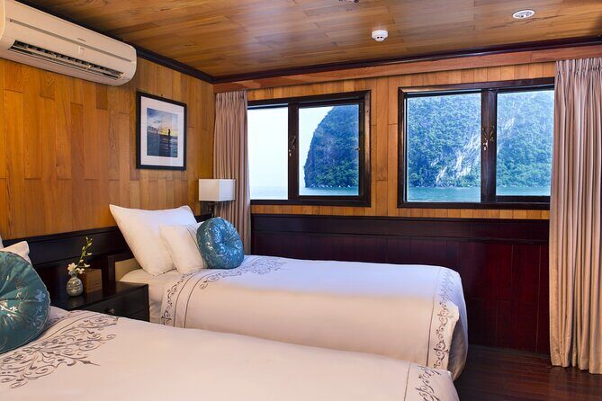 3 days - 2 night tour at 5 stars cruise - cheapest prices - all inclusions - Day 3: Sung Sot Cave, Brunch, and Back to Hanoi