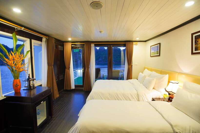 4-star Halong Paloma Cruise 2D1N Trip - Bai Tu Long Bay: the calmer Halong Bay side