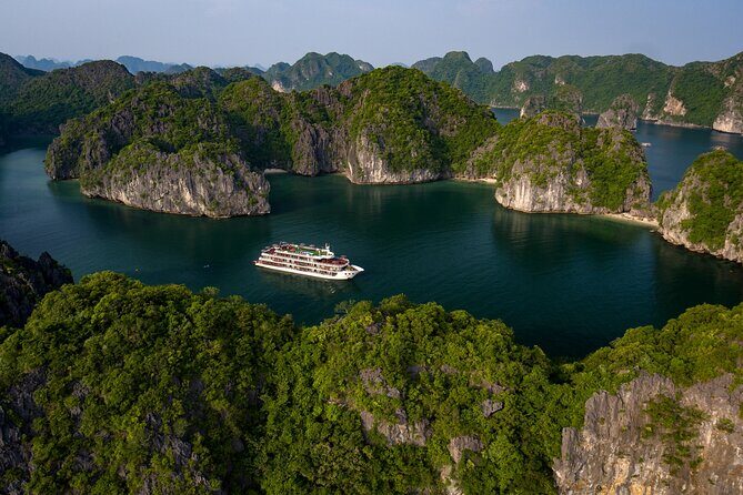 5-Day North Vietnam: Hanoi -Halong Bay -Ninh Binh-Sapa from Hanoi - Day 5: Luon Cave by Boat, Emerald Water, Then Back to Hanoi