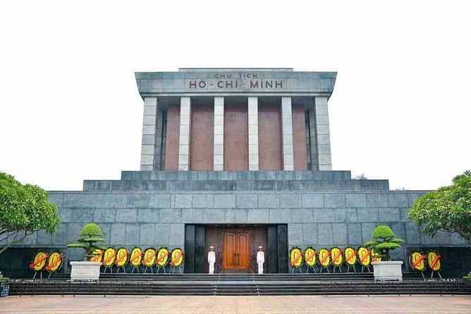 5-Day Northern Vietnam Tour: Hanoi - Ninh Binh - Halong Bay - Day 2 Halong Bay cruise day: Sung Sot and Ti Top in a tight sequence