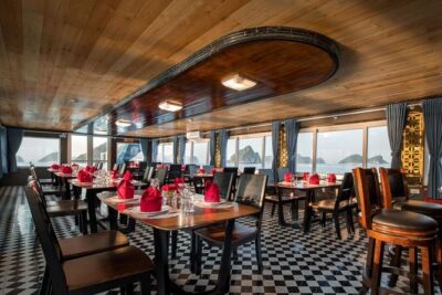 5-Star Luxury Cruise: Discover Ha Long & Lan Ha Bay from Hanoi - Lan Ha Bay time: Dark and Bright Cave by bamboo boat