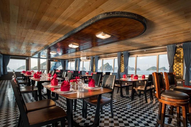 5-Star Luxury Cruise: Discover Ha Long & Lan Ha Bay from Hanoi - Lan Ha Bay time: Dark and Bright Cave by bamboo boat