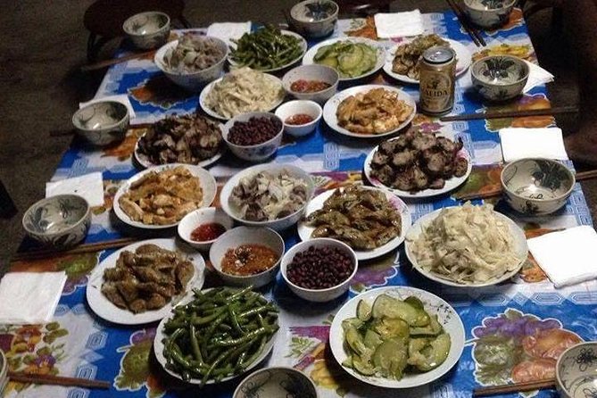 7 Days Package Hanoi- Halong -Sapa-Ninh Binh - Day 3: Halong wraps, then a late-night ride to Sapa