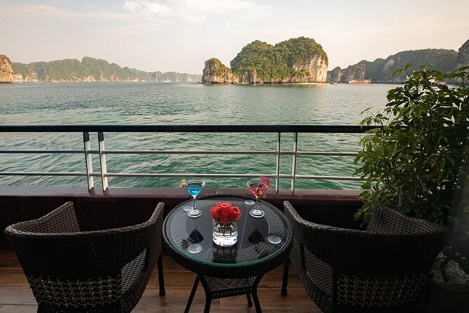 All-Inclusive 2 Day/1 Night Halong Luxury Cruise, Meals, Cave, Kayaking,Swimming - Food that actually works on a moving boat