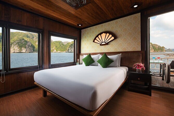 Bai Tu Long bay Deluxe cruise 2D1N: fishing villages, meals, cave, kayaking - Bai Tu Long Bay by boat: cruising time that doesn’t feel wasted