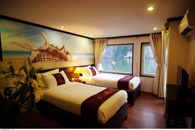 Bai Tu Long bay Luxury Cruise 2D/1N: Less touristy places, Kayaking, full meals - Day 2: Thien Canh Son cave option and cruising back without the rush