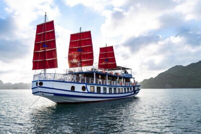Bai Tu Long Luxury Day Cruise - Fishing Village, Kayak - The morning start: 7:00 pickup, lounge time, and luxury transfer