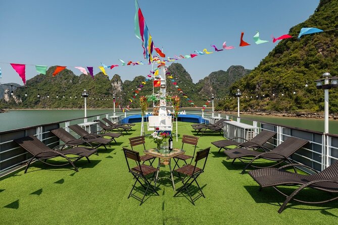 Best Price Halong Bay Full-Day Trip,Cave,Titop,Kayak By Transfer - Luon Cave by Kayak or Bamboo Boat: The Waterway Moment