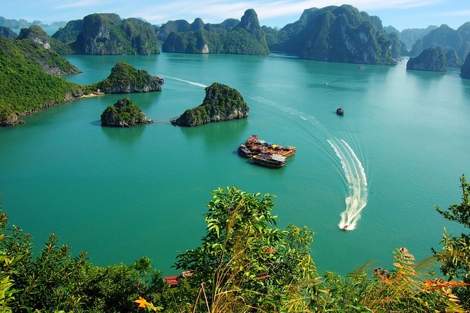 Best seller Halong Bay Cruises - Thang Long Water Puppet Theater: What the 50-Minute Show Delivers