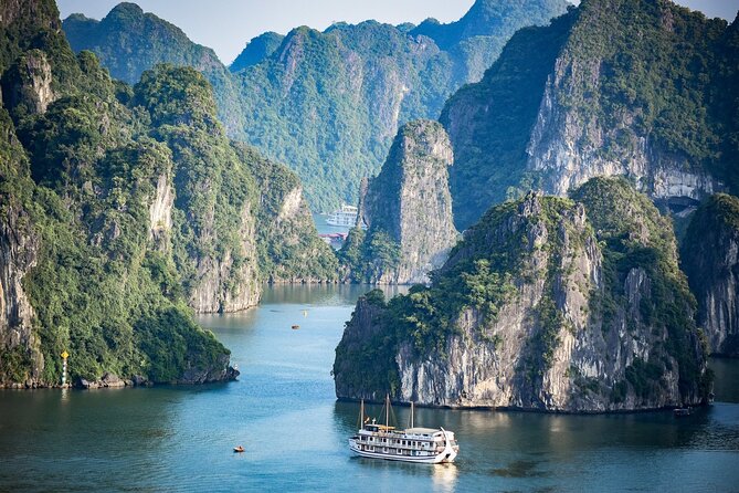 BEST UNIQUE 3-Day Halong Bay Cruise, Lan Ha & Cat Ba Island - Getting From Hanoi to Halong Bay Without the Headache