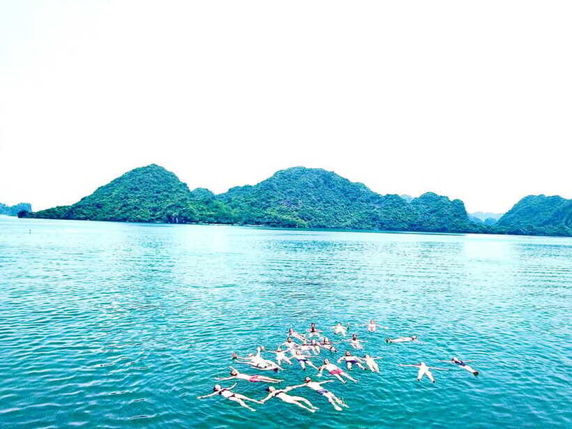 CAT BA :2D1N Lan Ha bay-Ha Long bay with Plankton Excursion - Sleeping setup: what to expect on the water