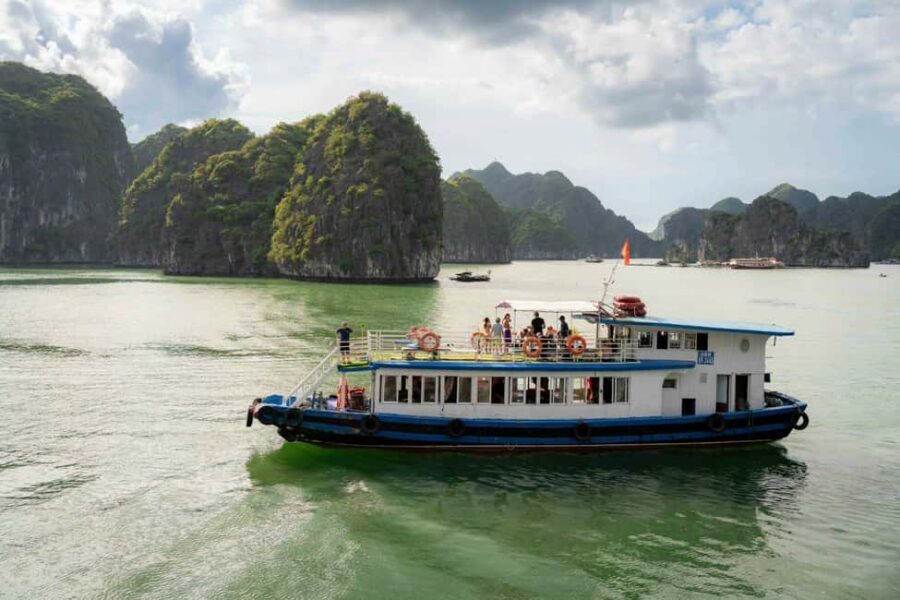Cat Ba/Ha Noi: Lan Ha and Monkey Island Full Day Boat Trip - Three-Peach area and Ba Trai Dao: your main swim window