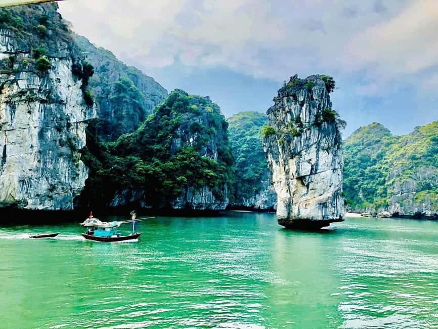 Cat Ba/Ha Noi: Lan Ha and Monkey Island Full Day Boat Trip - Bright and Dark Cave: the kayak portion you’ll remember