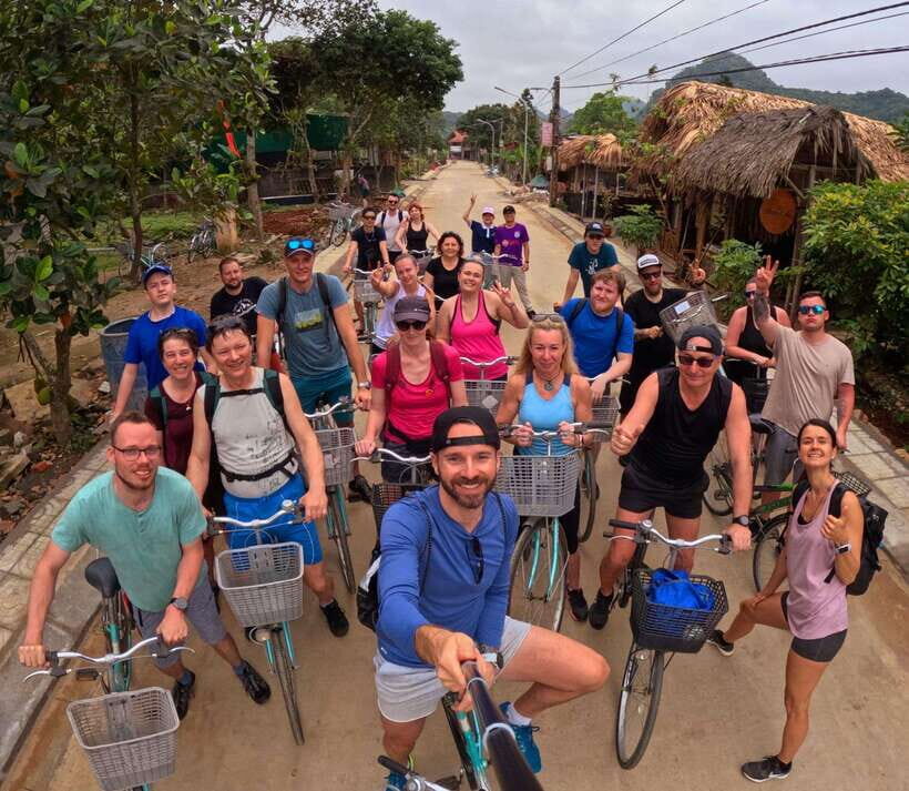 Cat Ba: Lan Ha, HaLong bay full day- biking, kayaking, lunch - Ha Long Bay and the UNESCO setting: what you’re really seeing