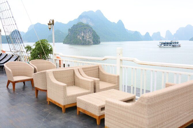 Conquest Cruise 2day Explore Halong Bay from Hanoi - Day two: sunrise on the bay and a light breakfast