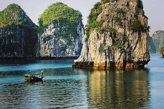 From Hanoi: 1-Day Halong 5-Star Cruises with Big & Small Groups - Food and drinks on board: good value, but plan for what’s not included