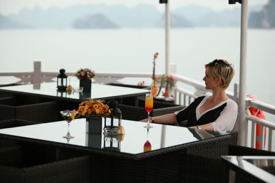 From Hanoi: 2-Day & 1 Night Halong Bay Tour - Meals, Wi-Fi, and cabins: what “4-star” means in real life here