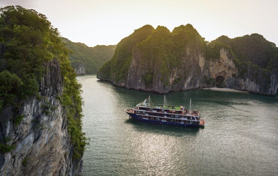 From Hanoi: 2-Day Halong and Lan Ha Bay La Pandora Cruise - Why La Pandora hits both Lan Ha and Ha Long in two days