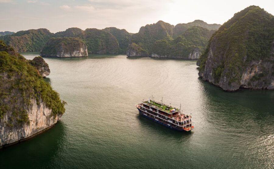 From Hanoi: 2-Day Halong and Lan Ha Bay La Pandora Cruise - Food on board and what $150 really buys you