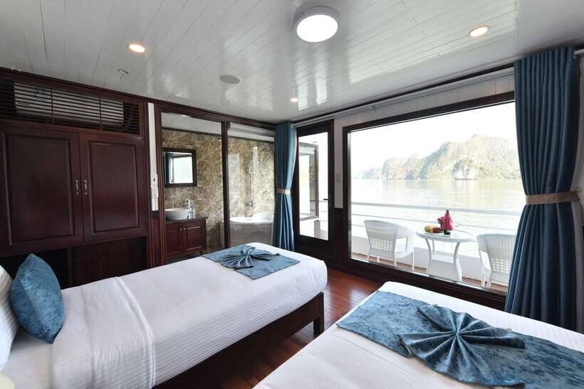 From Hanoi: 2-Day Halong Sapphire Cruise with Balcony Cabin - Sundeck cooking class and sunset party: the onboard energy hits fast