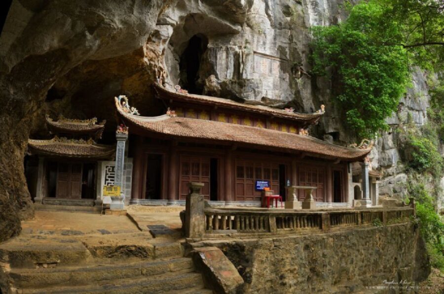 From Hanoi: 2-Day Ninh Binh & Ha Long Bay Sightseeing Tour - Trang An to Mua Caves: the 500-step payoff (and what to wear)