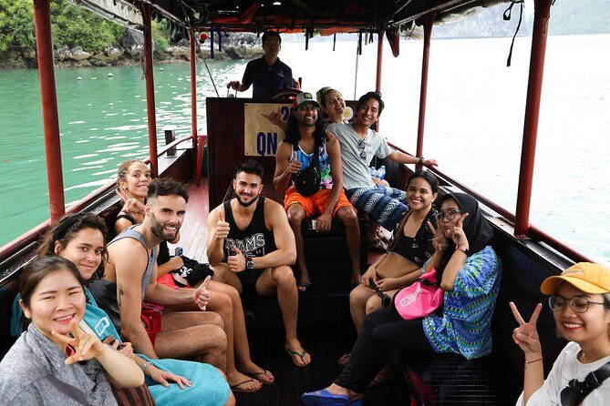 From Hanoi: 2D1N Ha Long Bay Deluxe Cruise with Bus Limousine - Pearl Farm stop: a quick reality check on what you’re seeing