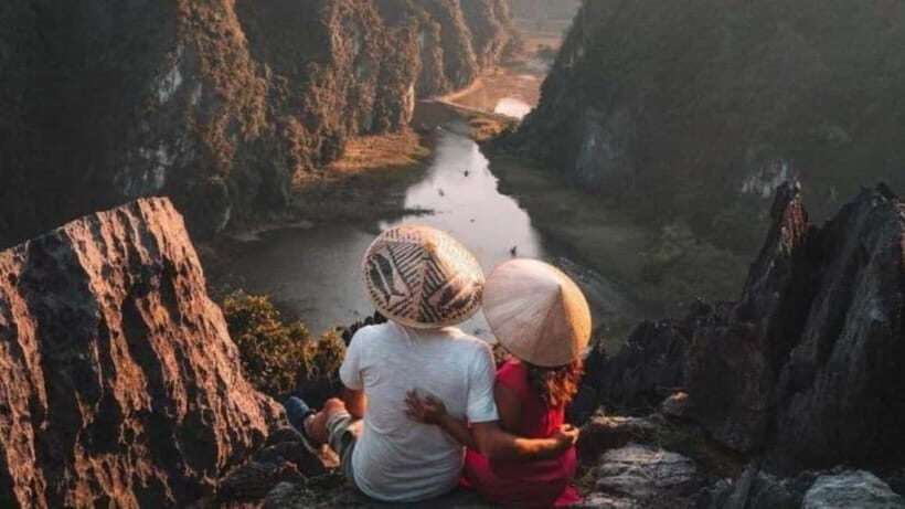 From Hanoi : 4-day Ninh Binh-Halong Bay Cruise with Balcony - Key things about this itinerary you’ll care about