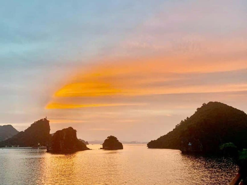 From Hanoi : 4-day Ninh Binh-Halong Bay Cruise with Balcony - Day 3: Transfer to Halong Bay, board Tuan Chau, and settle into your balcony