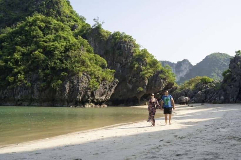 From Hanoi : 4-day Ninh Binh-Halong Bay Cruise with Balcony - Day 4: Sung Sot Cave, early lunch, and back to Hanoi