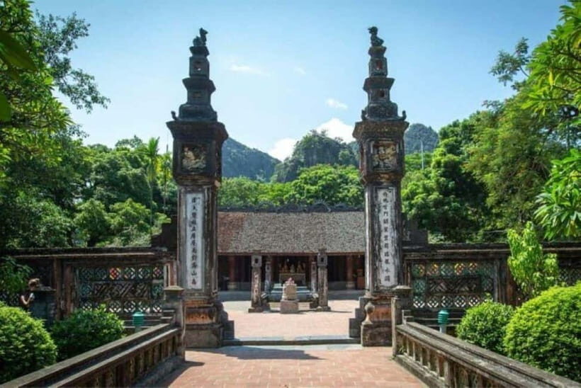 From Hanoi : 4-day Ninh Binh-Halong Bay Cruise with Balcony - Value and solo costs: what you’re really paying for