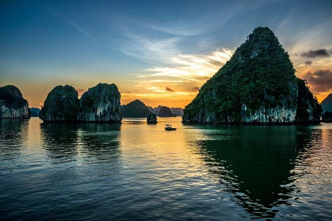 From Hanoi: Ha Long Bay Day tour 4-Star with Kayaking - Timing, group size, and English-guided pacing
