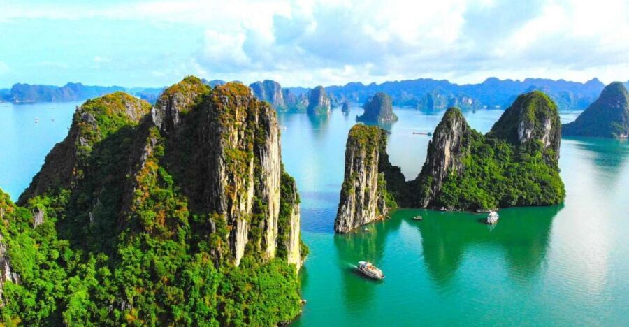 From Hanoi: Halong Bay Day Trip with Lunch and Transfers - Getting Started in Hanoi: Old Quarter Pickup at 8:00–8:45
