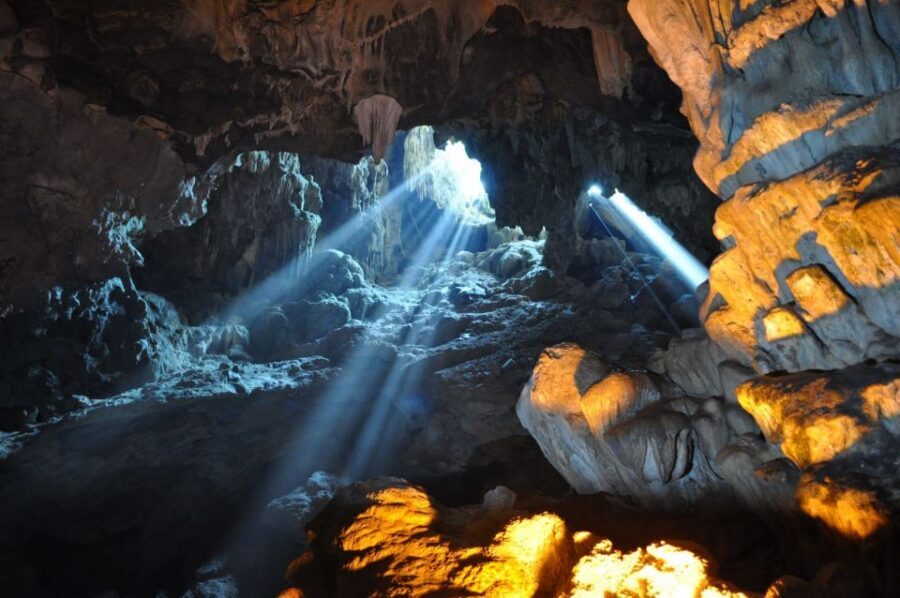 From Hanoi: Halong day trip, Route 2, 6hours, Small group - Who should book this Phoenix Cruiser Route 2 tour