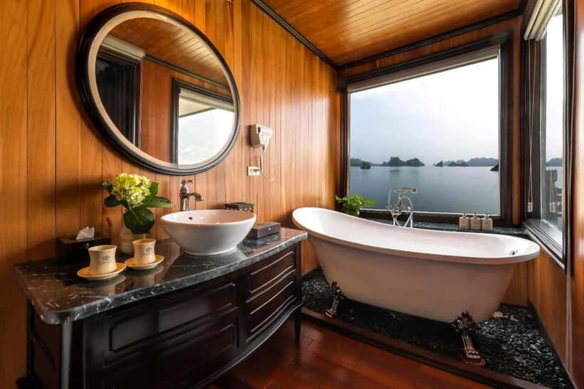 From Hanoi or Ha Long: 2-Day Ha Long Bay & Lan Ha Bay Cruise - First stop: Tuan Chau Marina and the smooth start