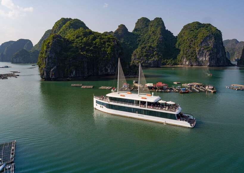 From Hanoi or Halong: Halong Bay Day Cruise - Ha Long to Lan Ha in one day: what the schedule really means