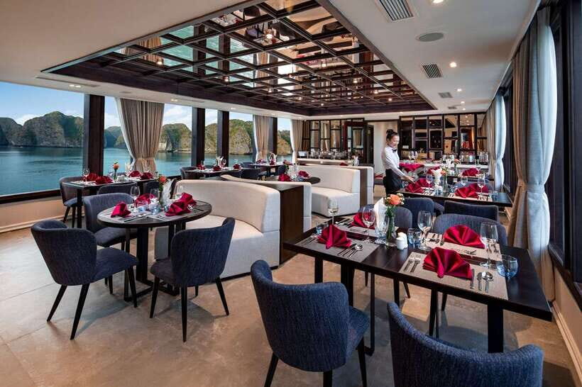 From Hanoi or Halong: Halong Bay Day Cruise - Floating village pass: genuine life on the water