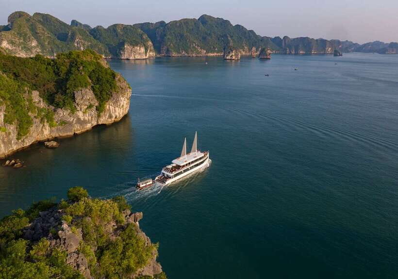 From Hanoi or Halong: Halong Bay Day Cruise - Getting there from Hanoi: limousine comfort and a speedboat handoff