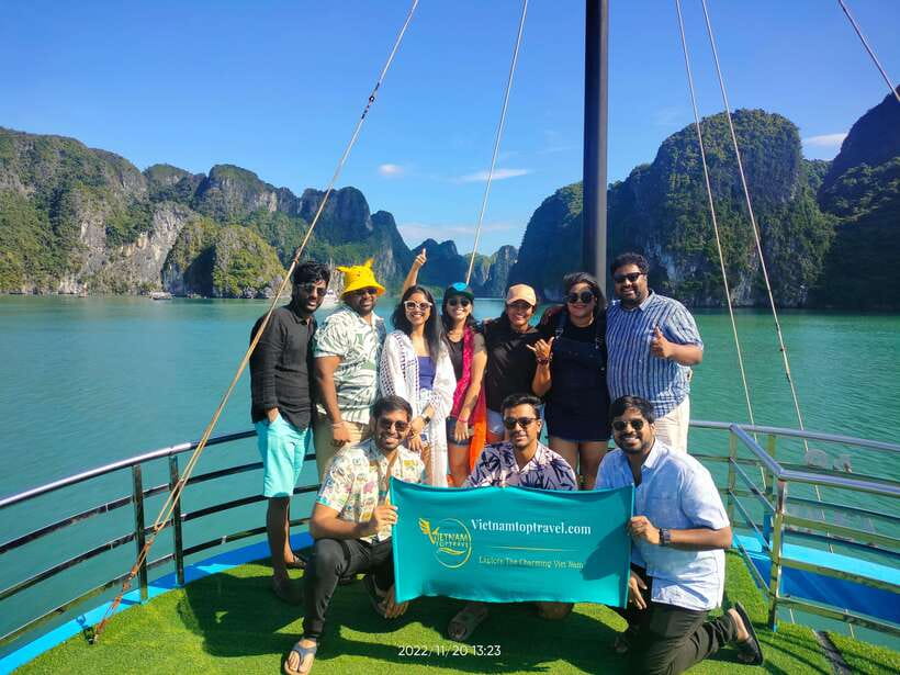 From Hanoi: Private Ha Long Bay Full-day Trip - Lunch on the Way Out: Fresh Seafood, With a Vegetarian Option
