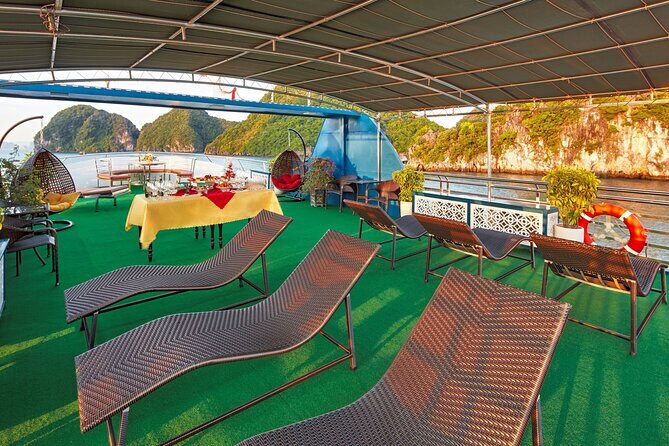 Full day Halong Bay Tour with Buffet Lunch - Sung Sot Cave: The One Stop That Changes the Day’s Mood