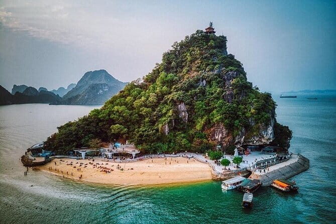 Full day Tour Explore Halong Bay - Ti Top Island: climb for the 360° view